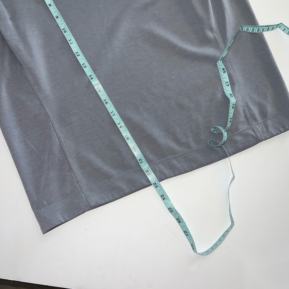 Athleta Gray Muscle Tee for Women size M - Picture 6 of 8